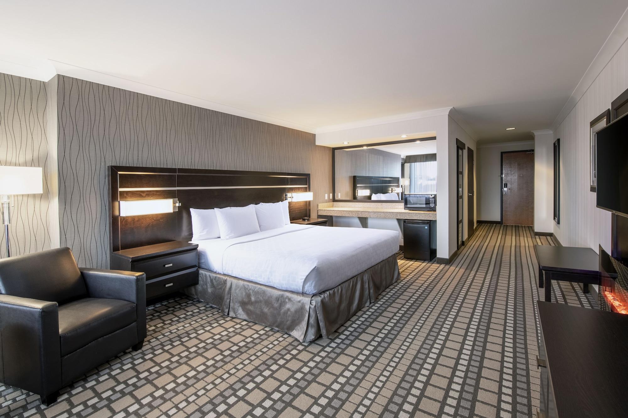Clarion Hotel & Suites Winnipeg Exterior photo